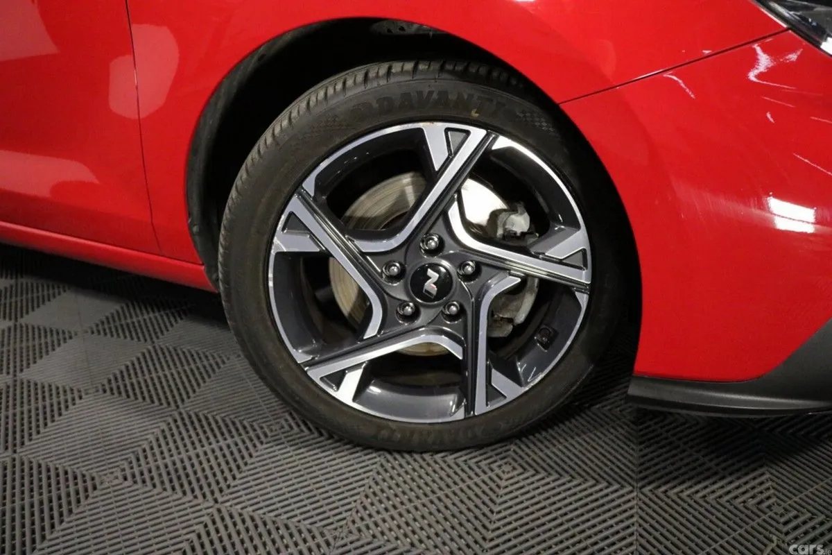 Hyundai i30 Hatchback, Petrol, 2023, Red