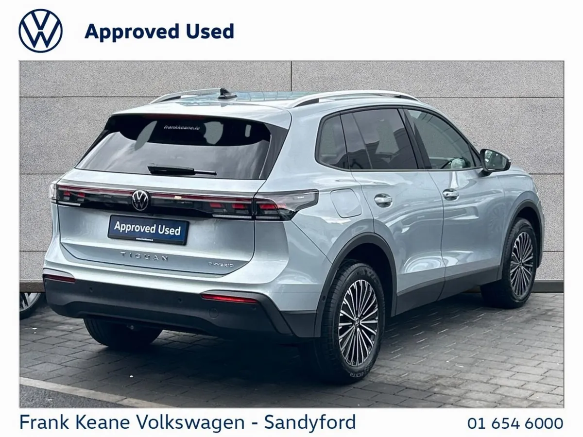 Volkswagen Tiguan SUV, Petrol Plug-in Hybrid, 2025, Silver