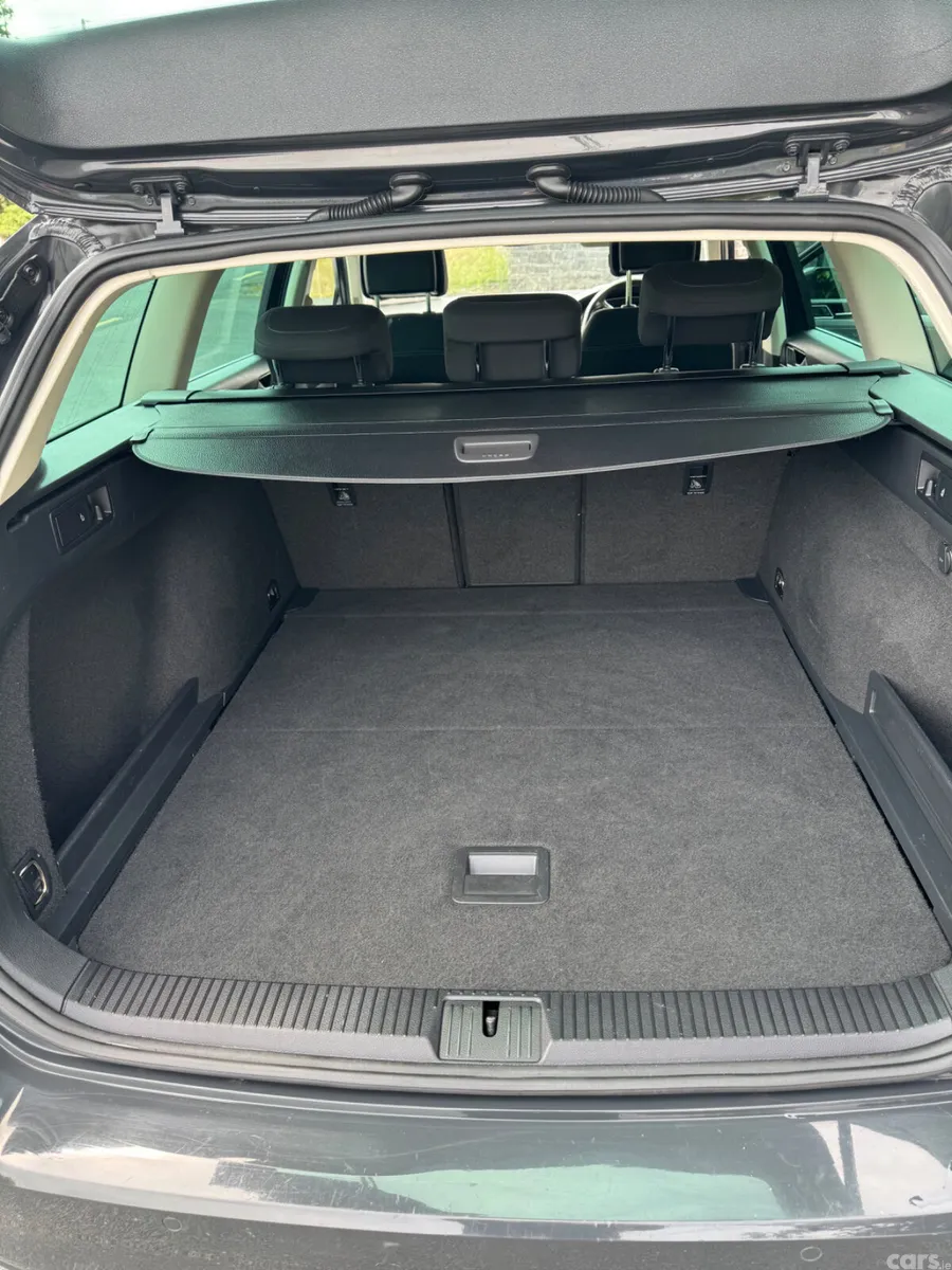 Volkswagen Passat Estate, Diesel, 2017, Grey