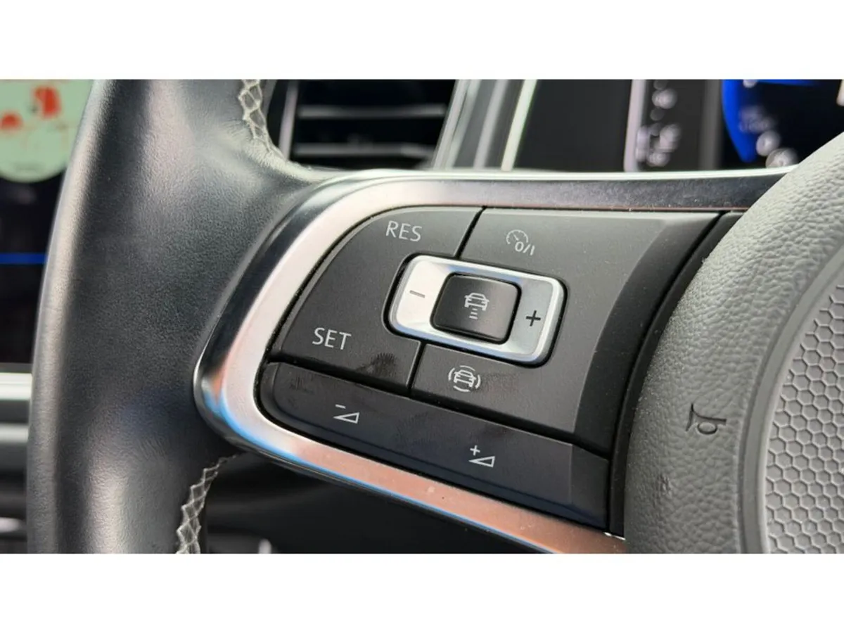 Volkswagen T-Roc SUV, Diesel, 2022, Black