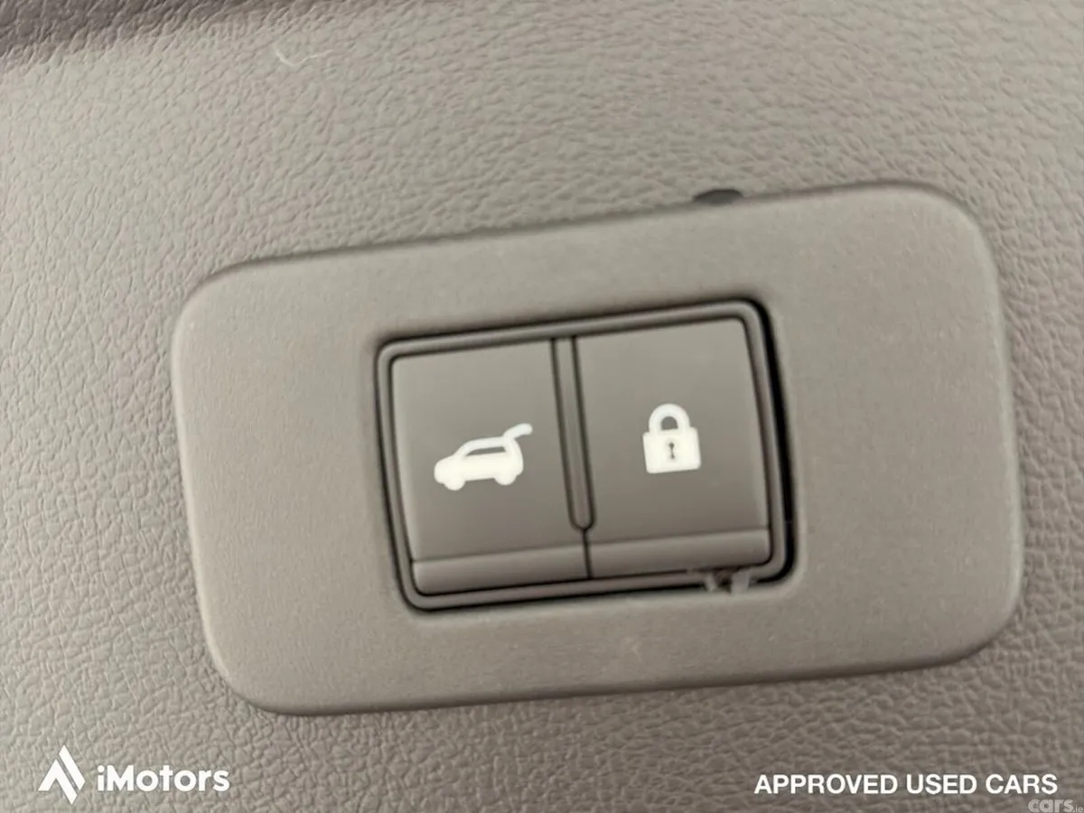Nissan Leaf SUV, Electric, 2026, Red