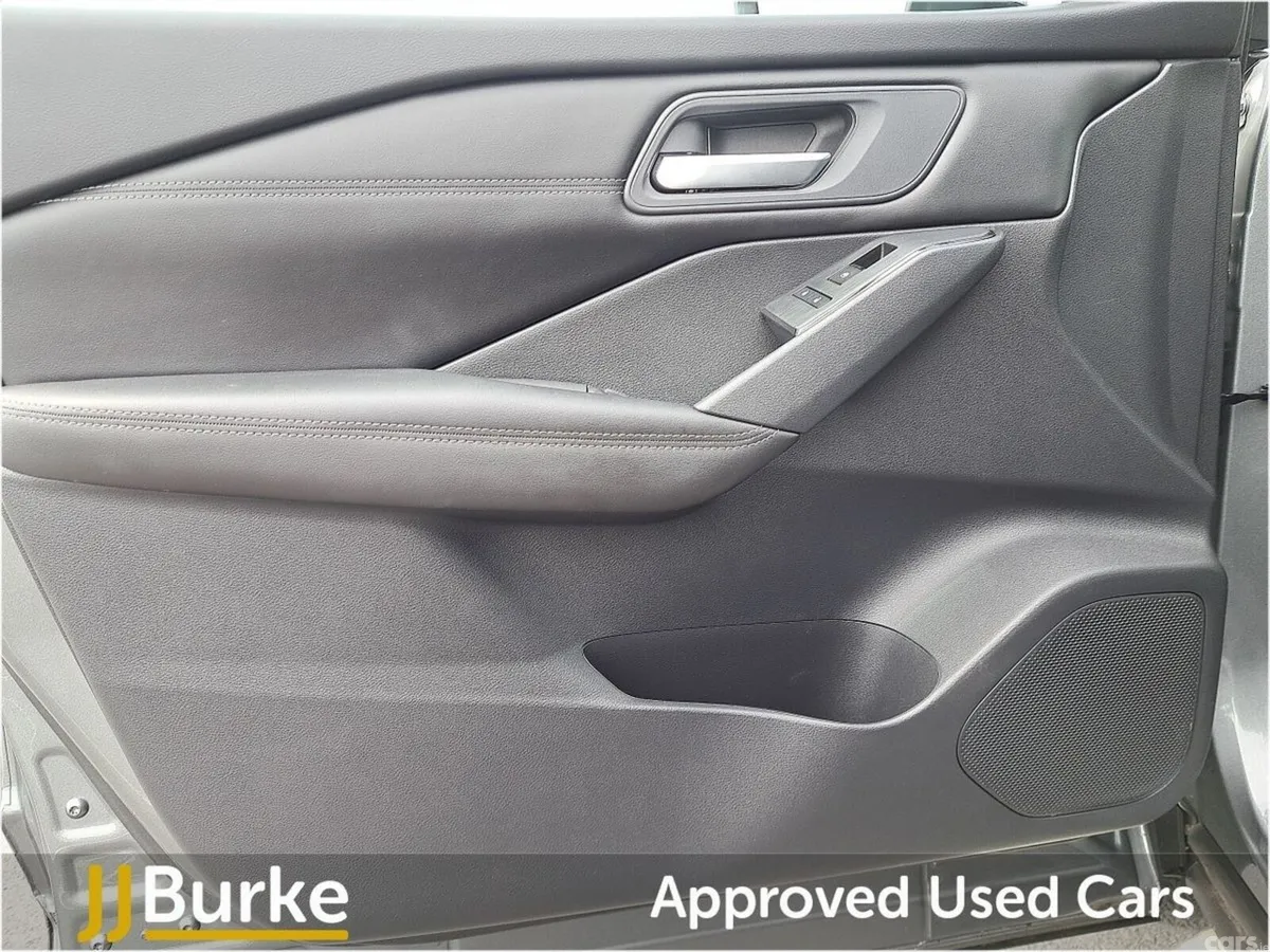 Nissan Qashqai SUV, Petrol, 2024, Grey