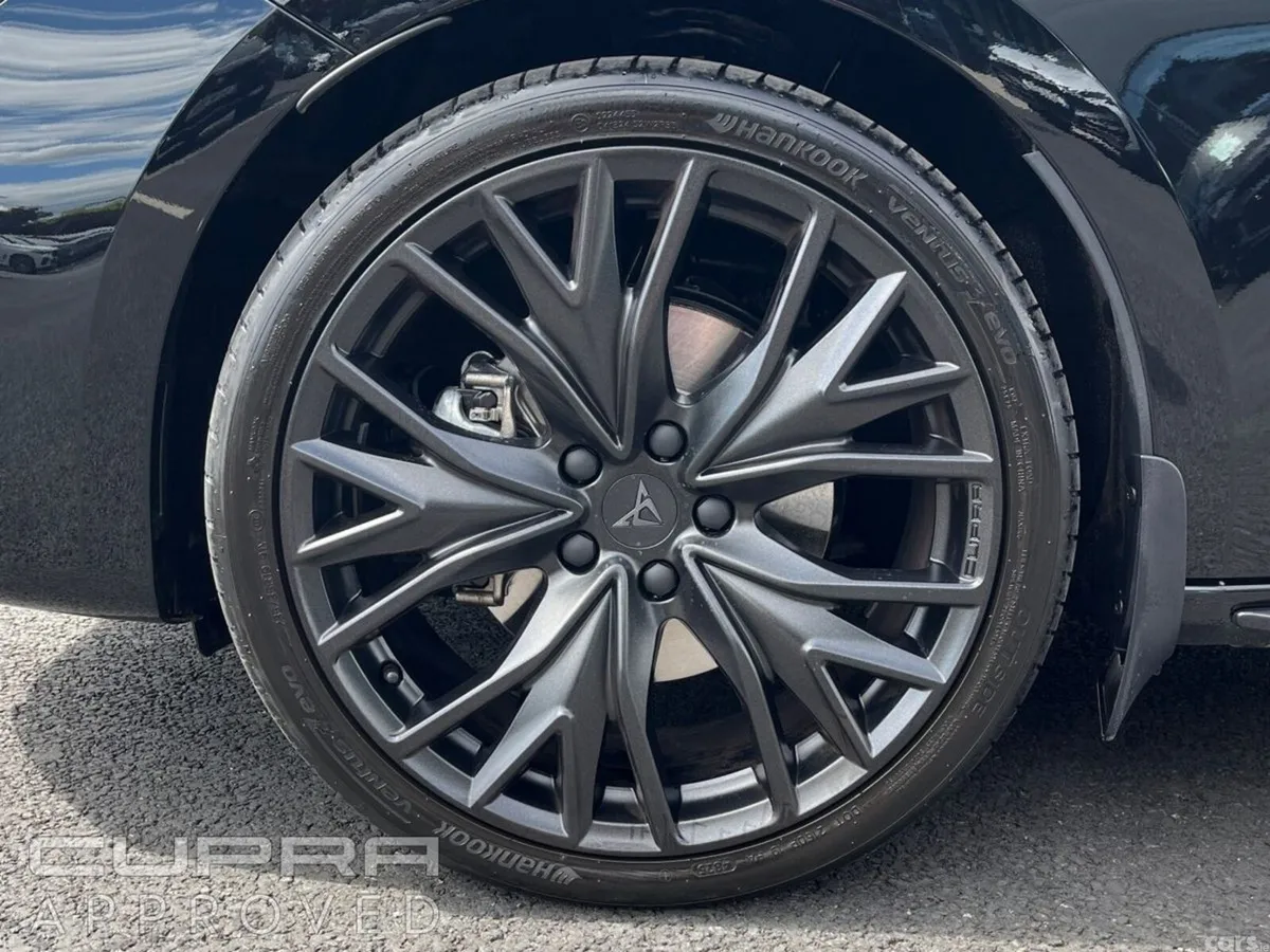 Cupra Leon Estate, Petrol, 2026, Black