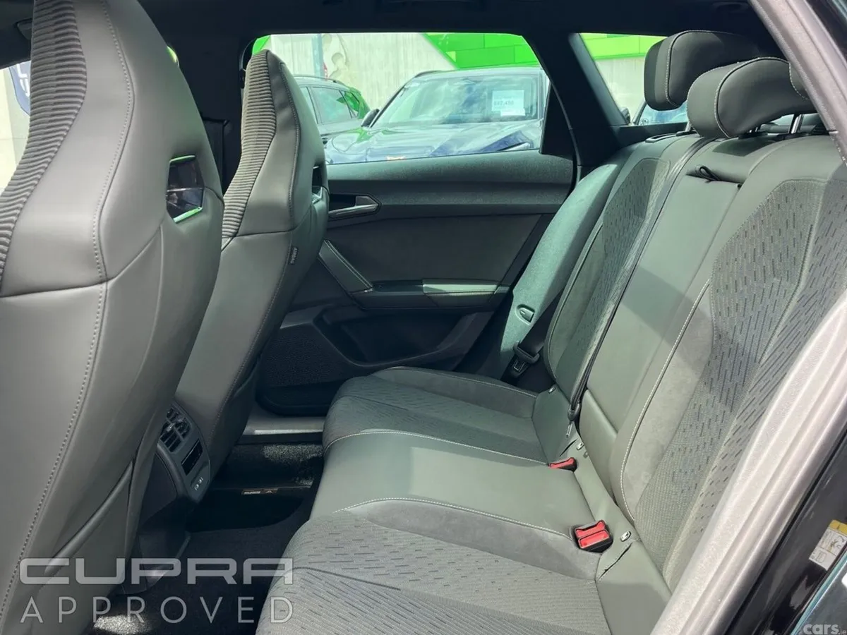 Cupra Leon Estate, Petrol, 2026, Black