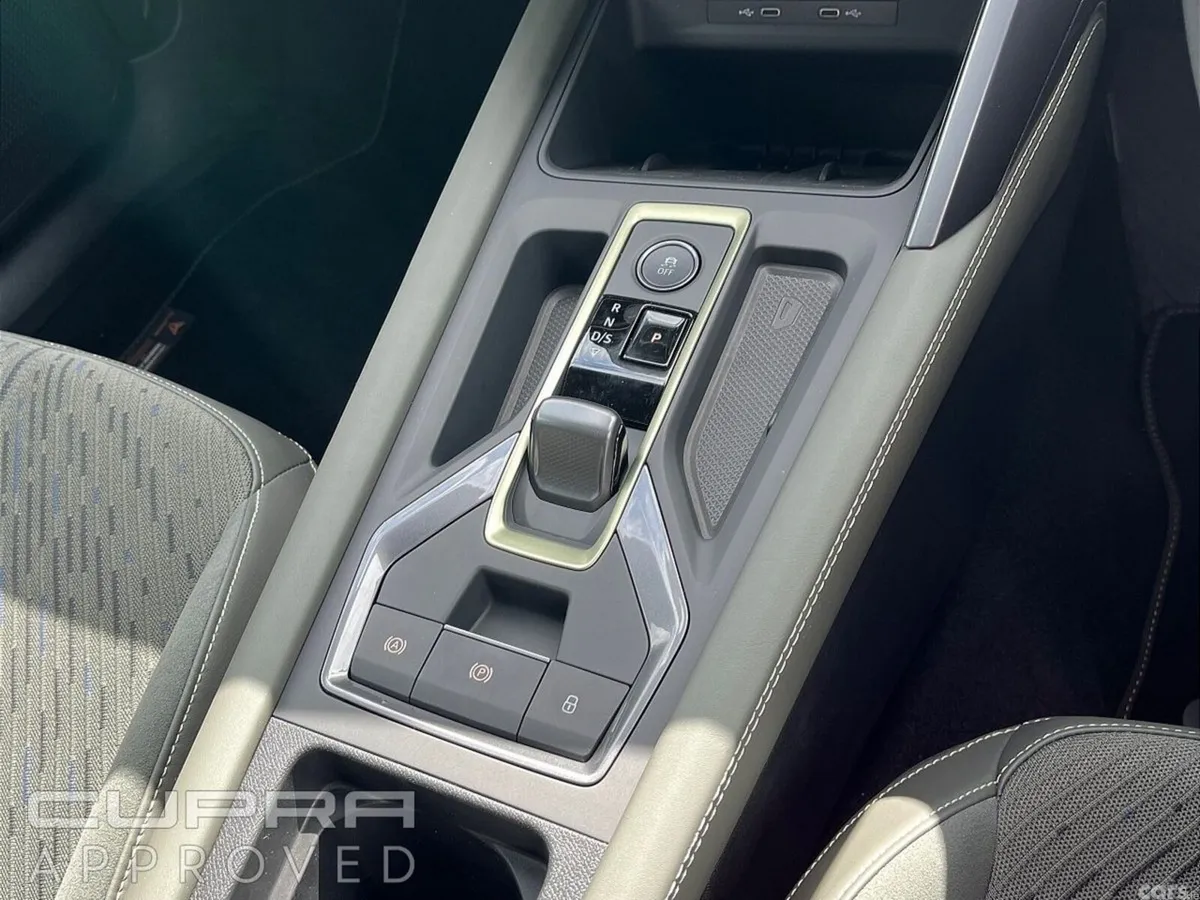 Cupra Leon Estate, Petrol, 2026, Black