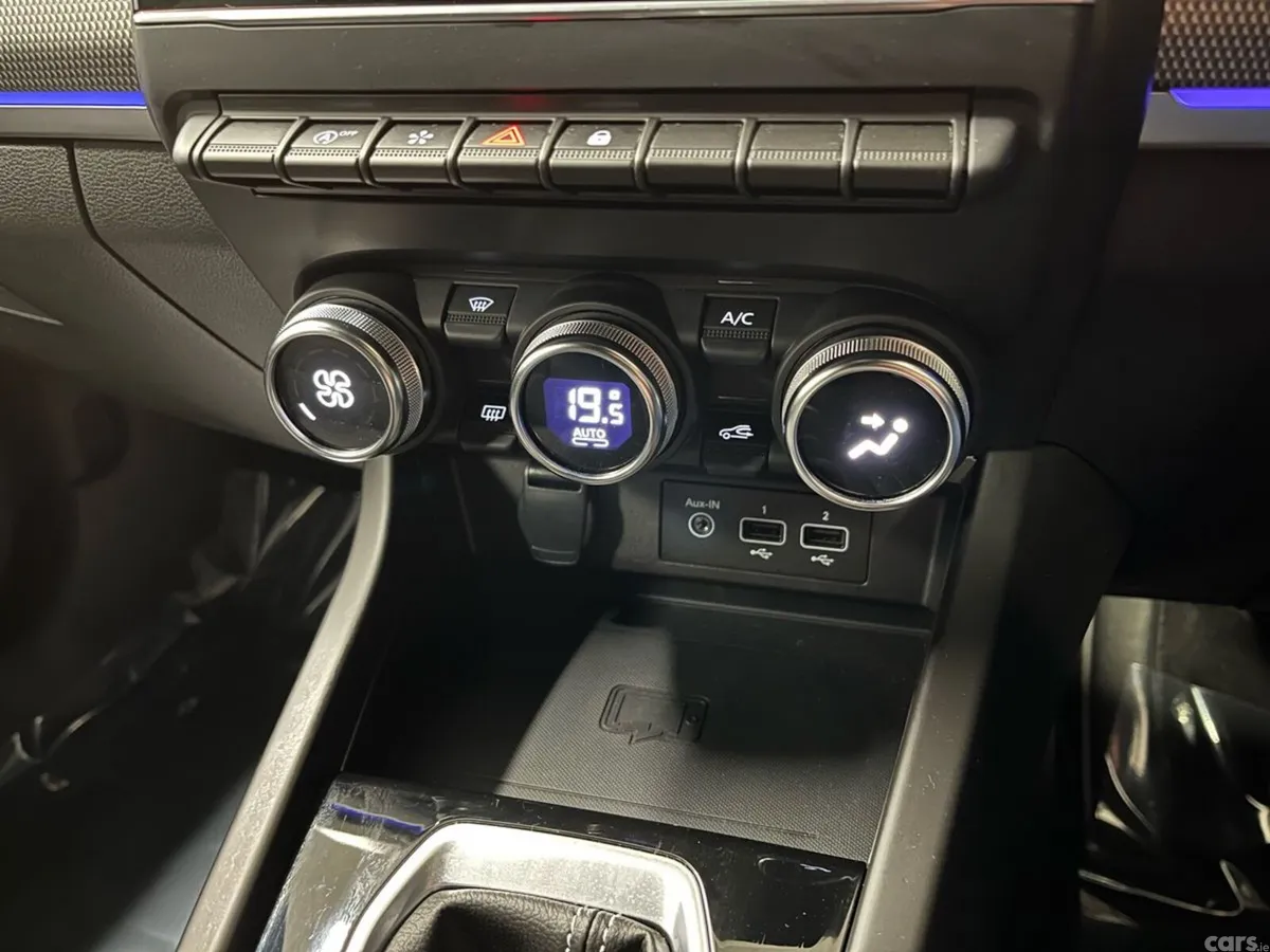 Renault Arkana Hatchback, Petrol, 2024, White