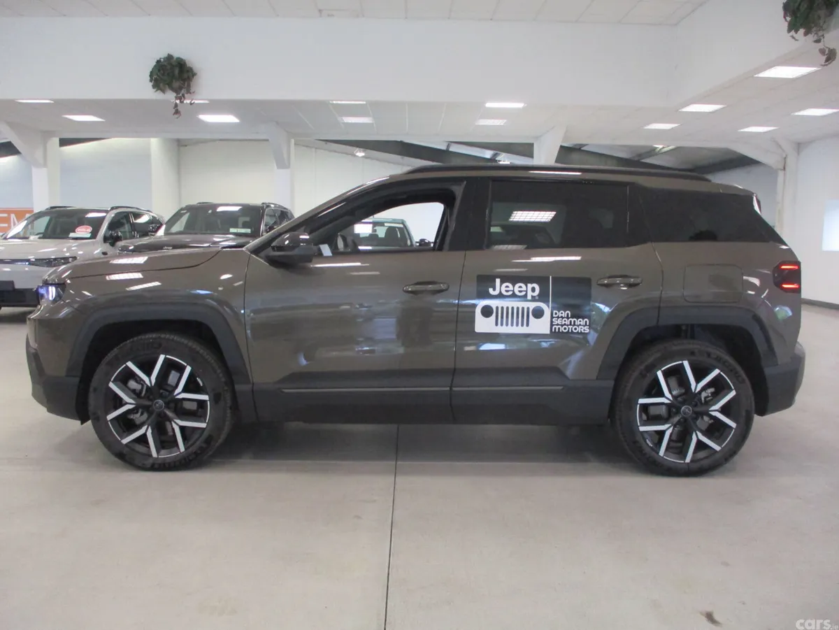 Jeep Compass SUV, Electric, 2026, Brown