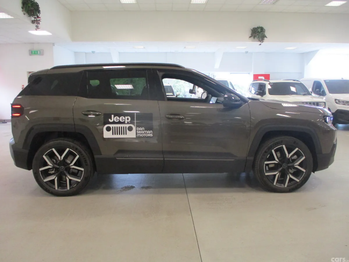Jeep Compass SUV, Electric, 2026, Brown