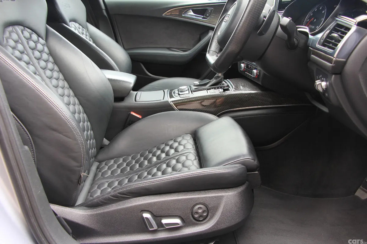 Audi RS6 Estate, Petrol, 2016, Silver