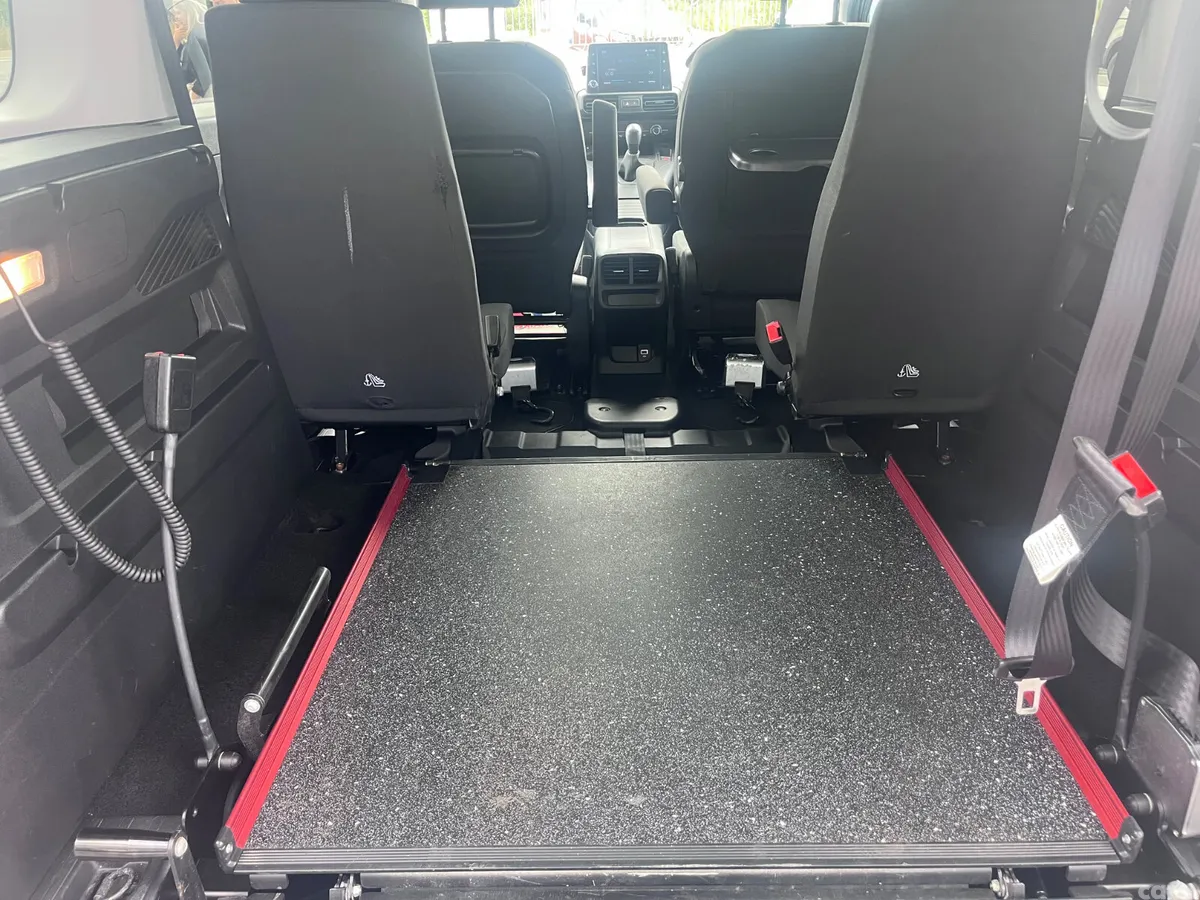 Peugeot Rifter MPV, Diesel, 2019, Grey