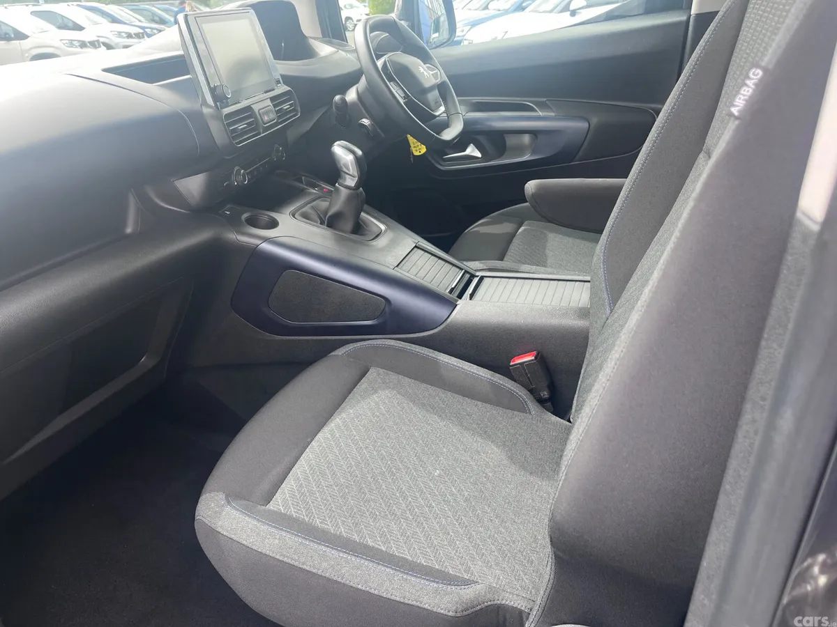 Peugeot Rifter MPV, Diesel, 2019, Grey