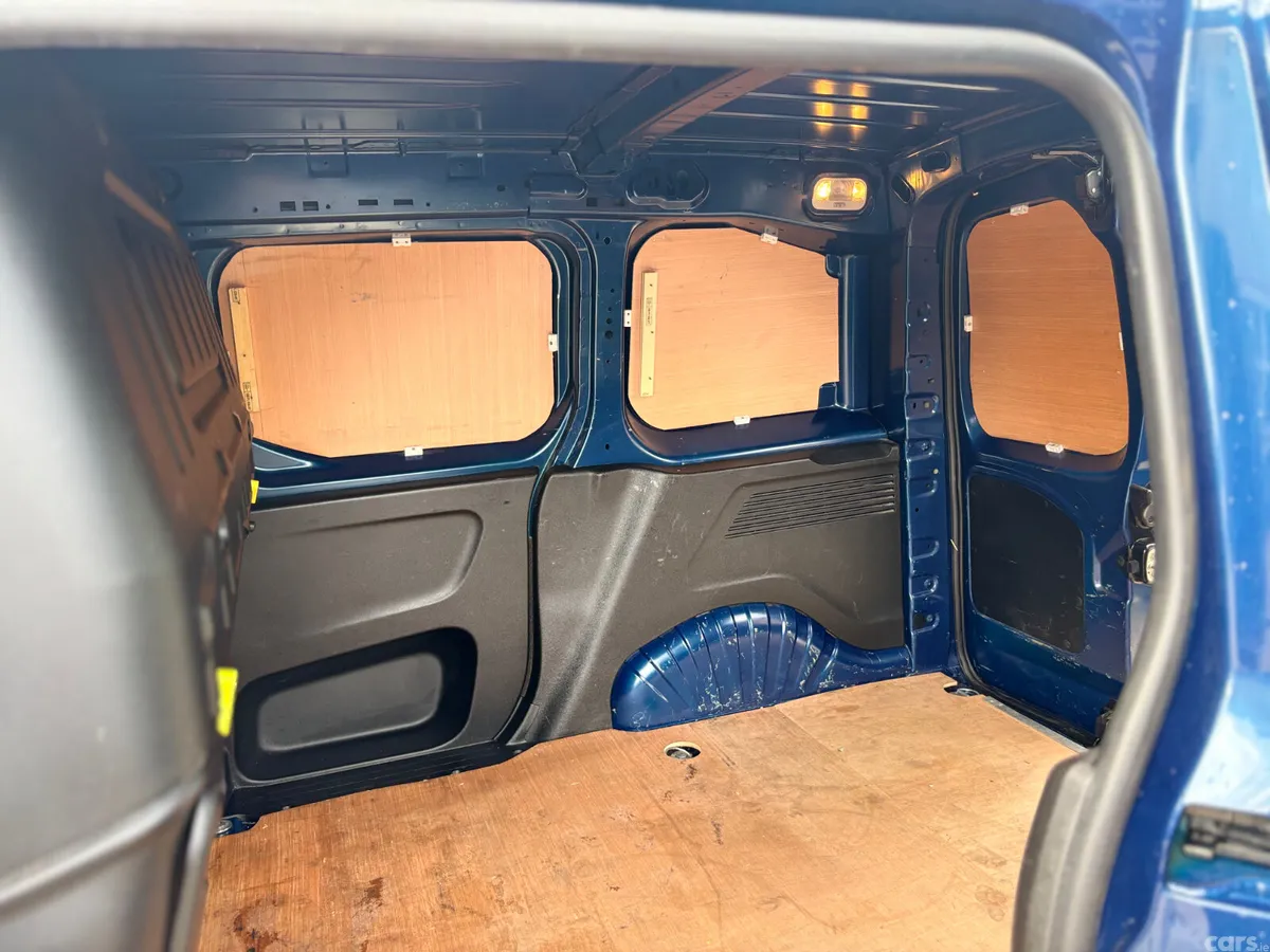 Citroen Berlingo MPV, Diesel, 2020, Blue