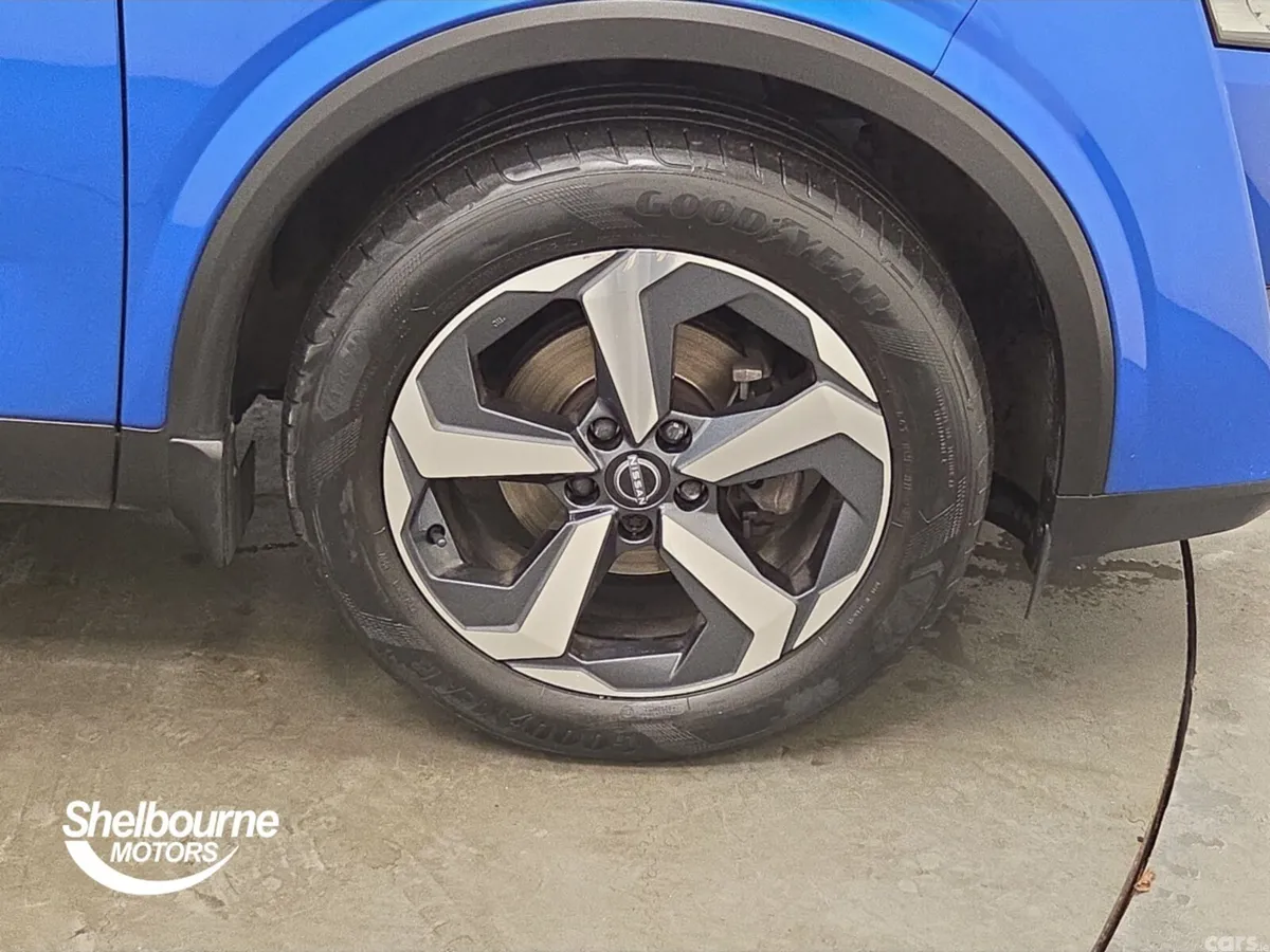 Nissan Qashqai Hatchback, Petrol, 2023, Blue