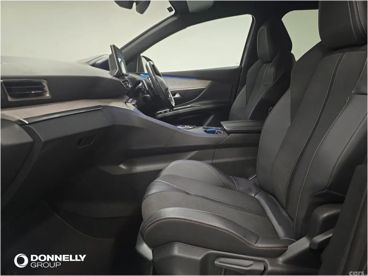 Peugeot 5008 Estate, Diesel, 2023, Grey