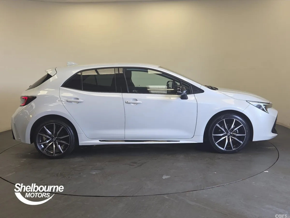 Toyota Corolla Hatchback, Petrol Hybrid, 2023, White