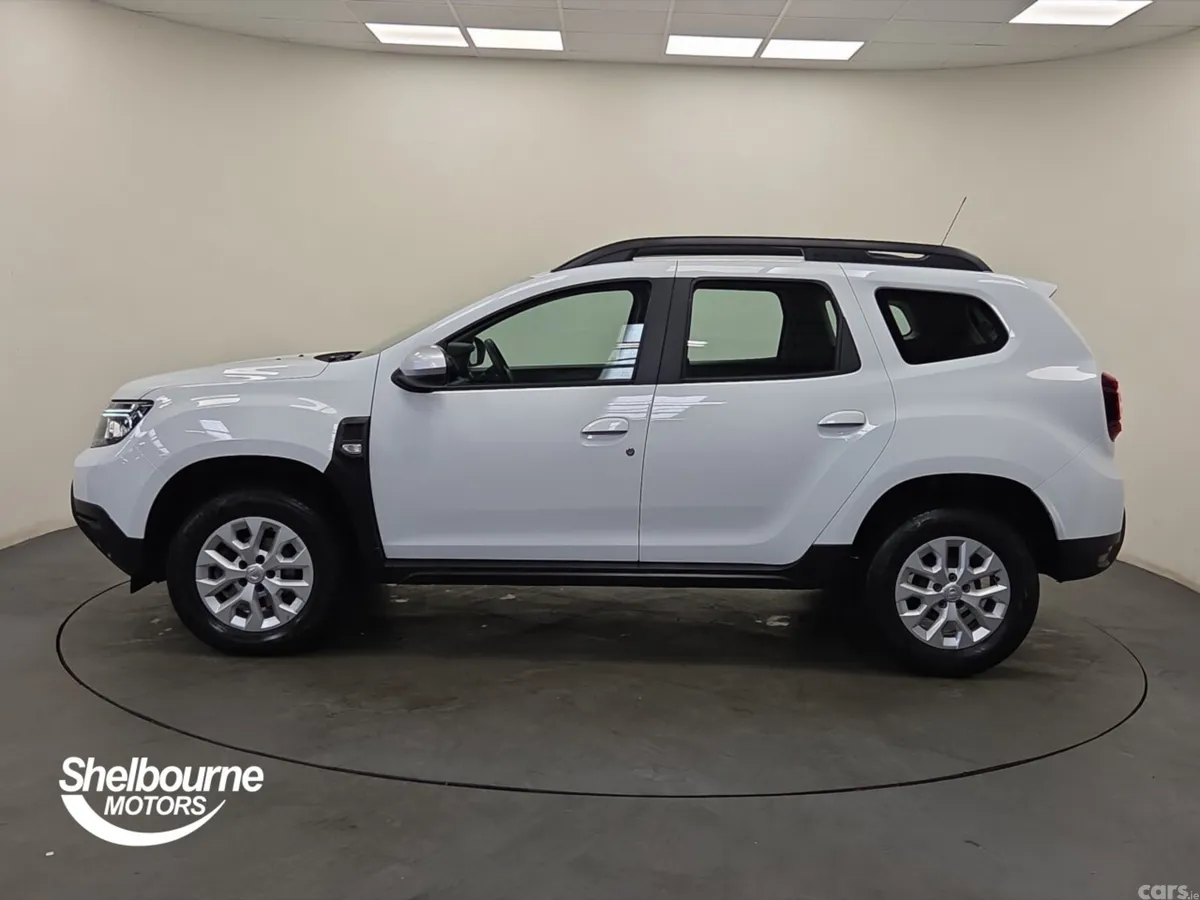 Dacia Duster Estate, Petrol, 2022, White