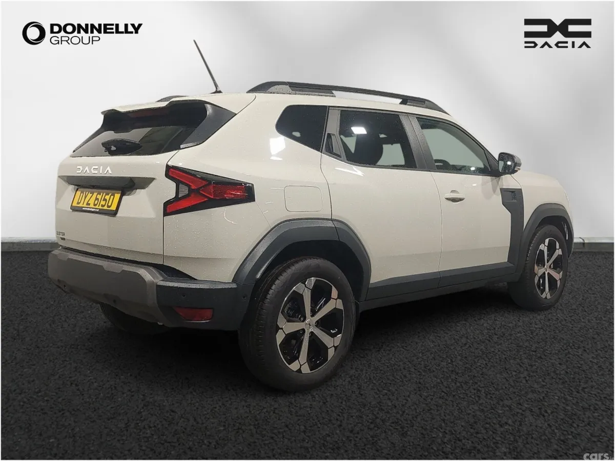 Dacia Duster Estate, Petrol Hybrid, 2025, White