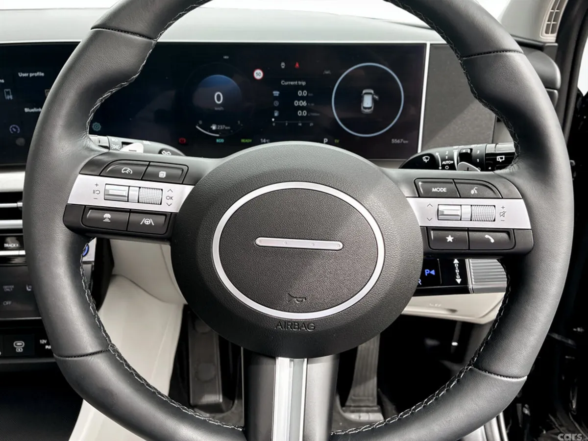 Hyundai Tucson SUV, Petrol Plug-in Hybrid, 2025, Black