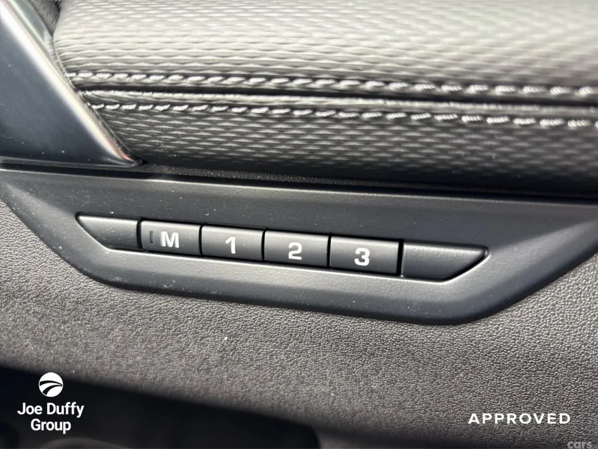 Land Rover Discovery Sport SUV, Petrol Plug-in Hybrid, 2026, Black
