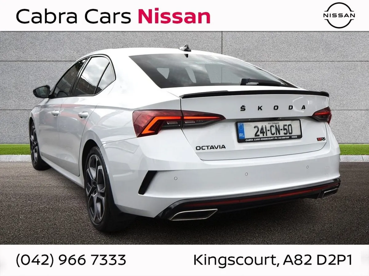 Skoda Octavia Saloon, Diesel, 2024, White