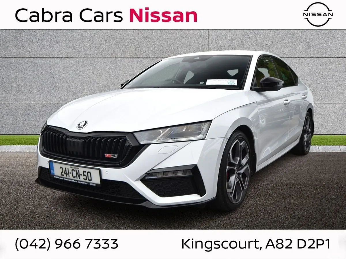 Skoda Octavia Saloon, Diesel, 2024, White