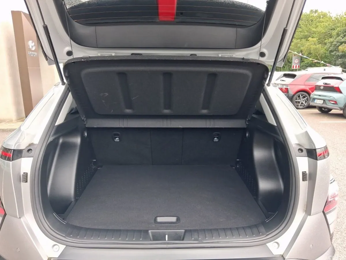 Hyundai KONA MPV, Petrol, 2024, Grey