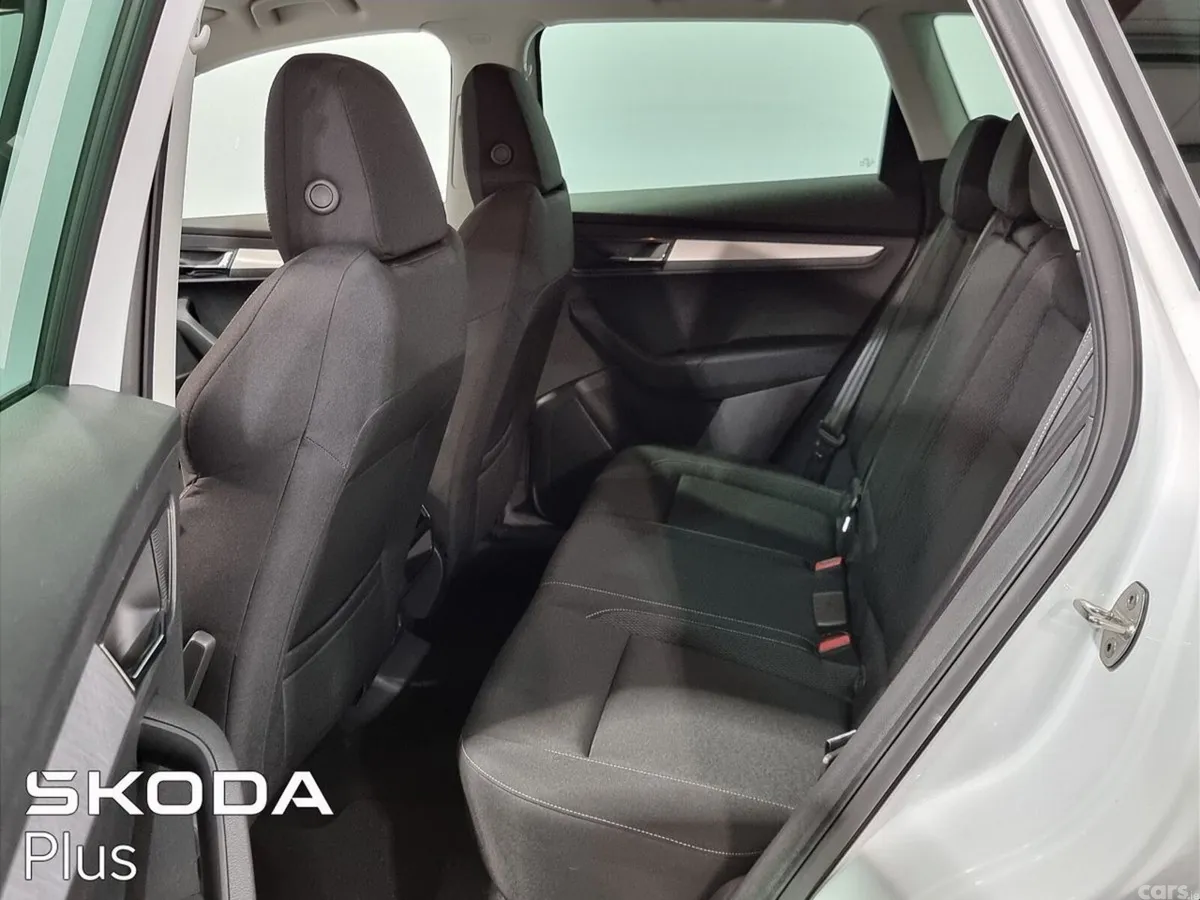 Skoda Karoq SUV, Diesel, 2023, White