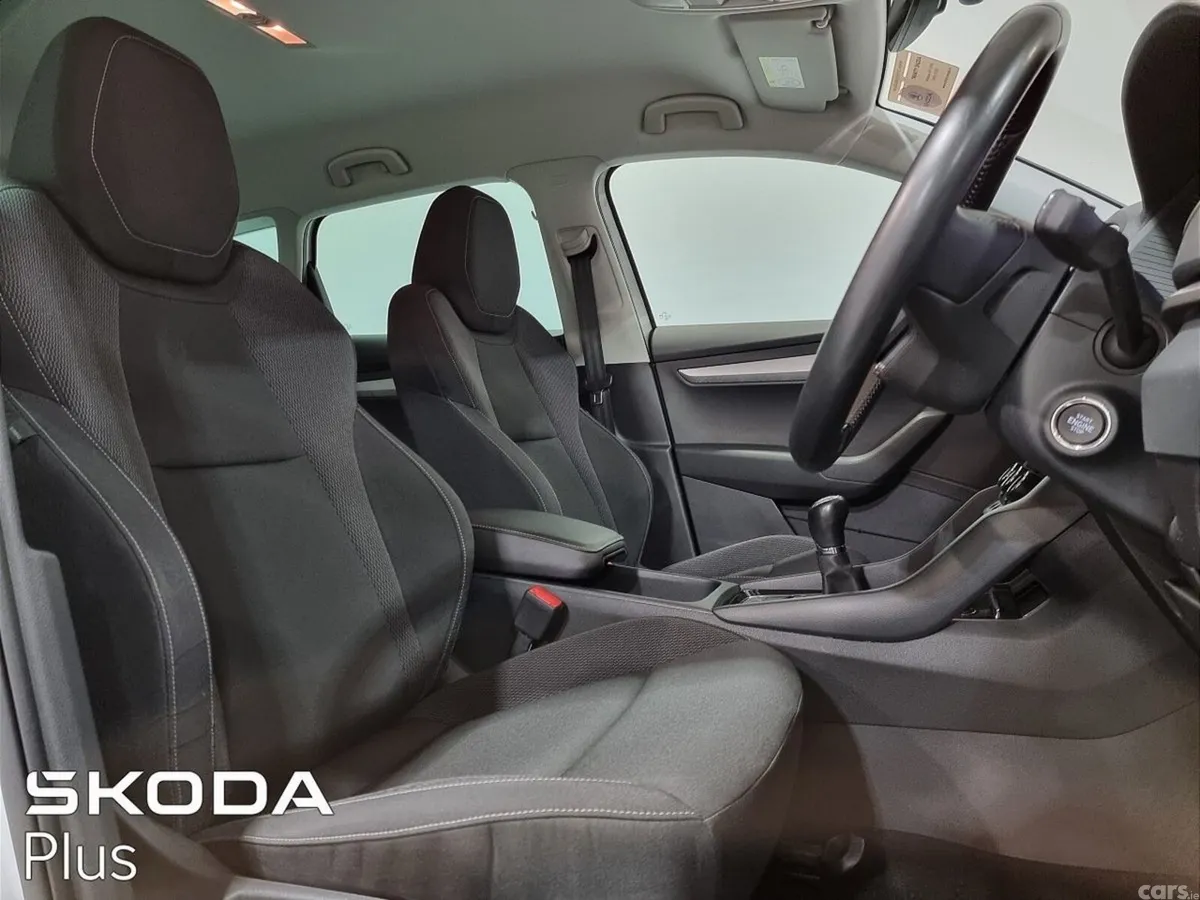 Skoda Karoq SUV, Diesel, 2023, White