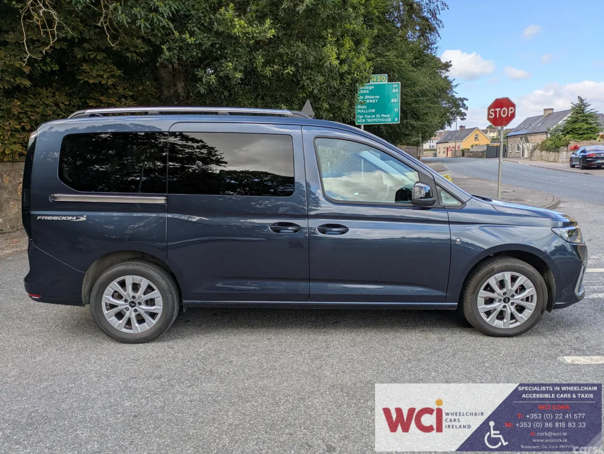 Ford Tourneo Connect MPV, Diesel, 2025, Blue