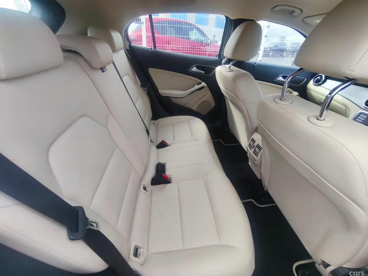 Mercedes-Benz GLA SUV, Diesel, 2017, Grey