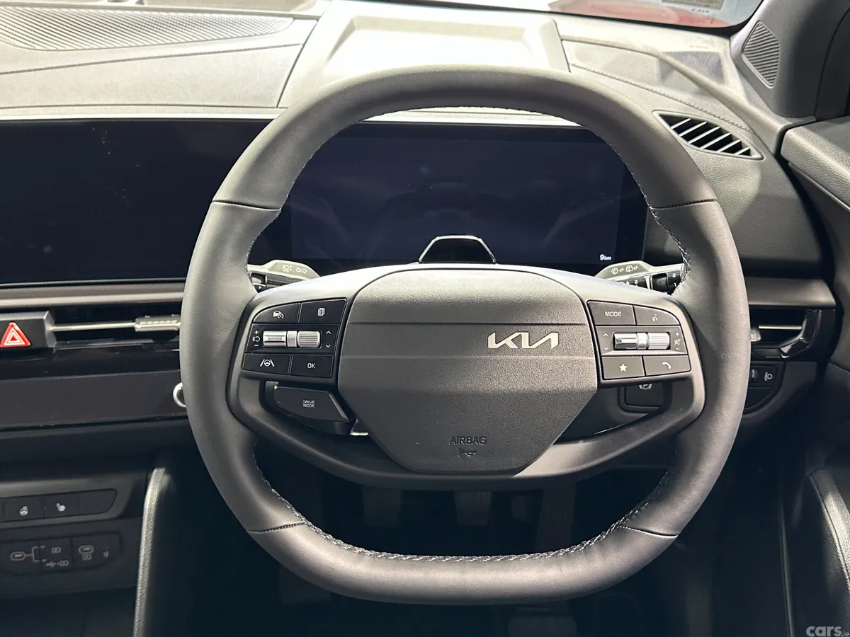Kia Sportage SUV, Diesel Hybrid, 2026, Red