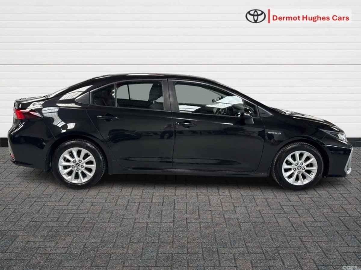 Toyota Corolla Saloon, Petrol Hybrid, 2021, Black