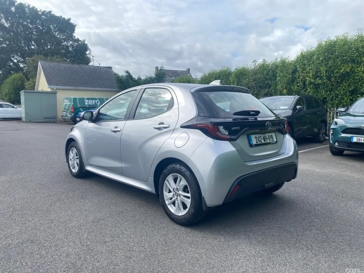 Toyota Yaris Hatchback, Petrol, 2024, Silver