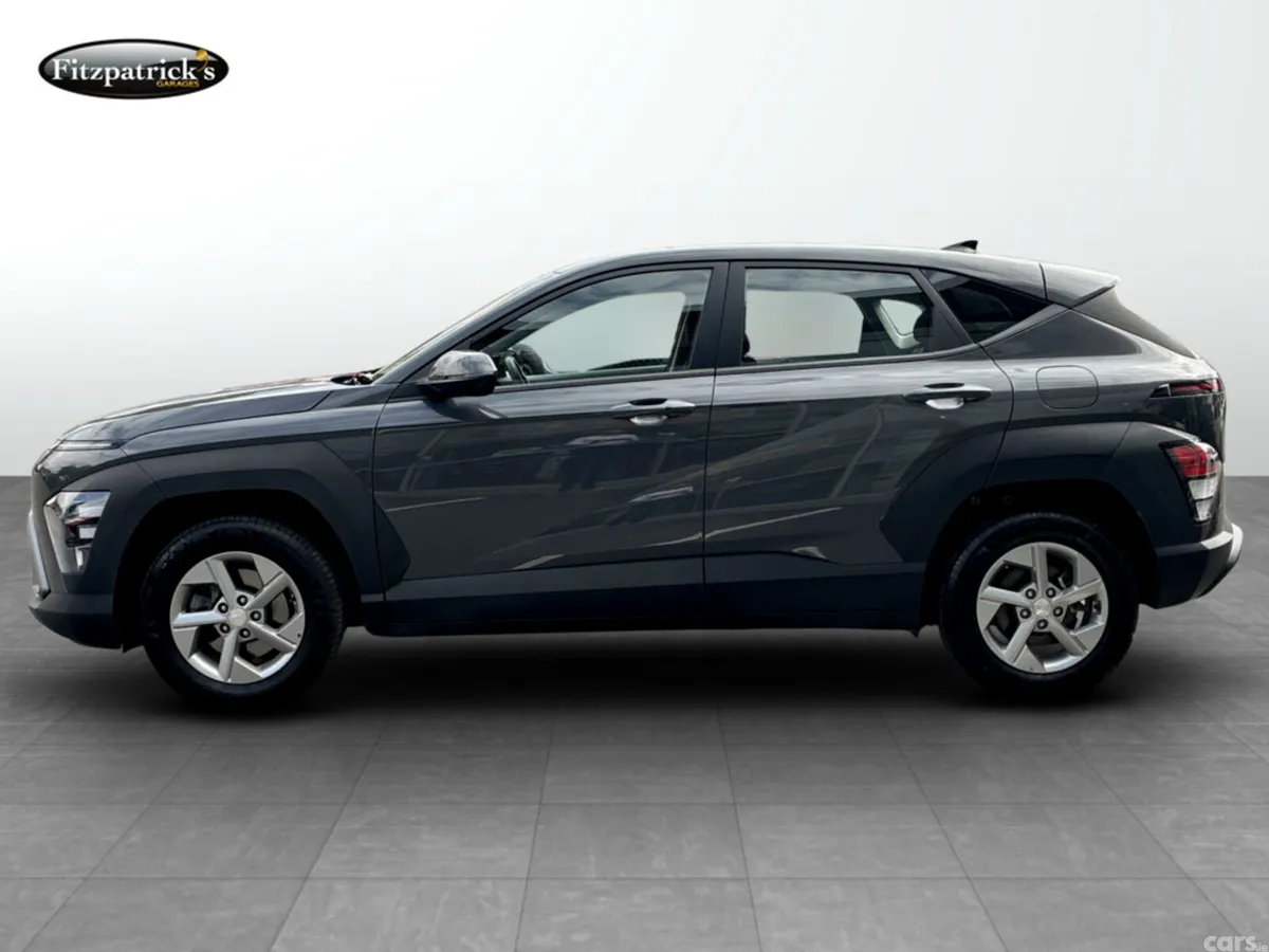 Hyundai KONA MPV, Petrol, 2024, Grey