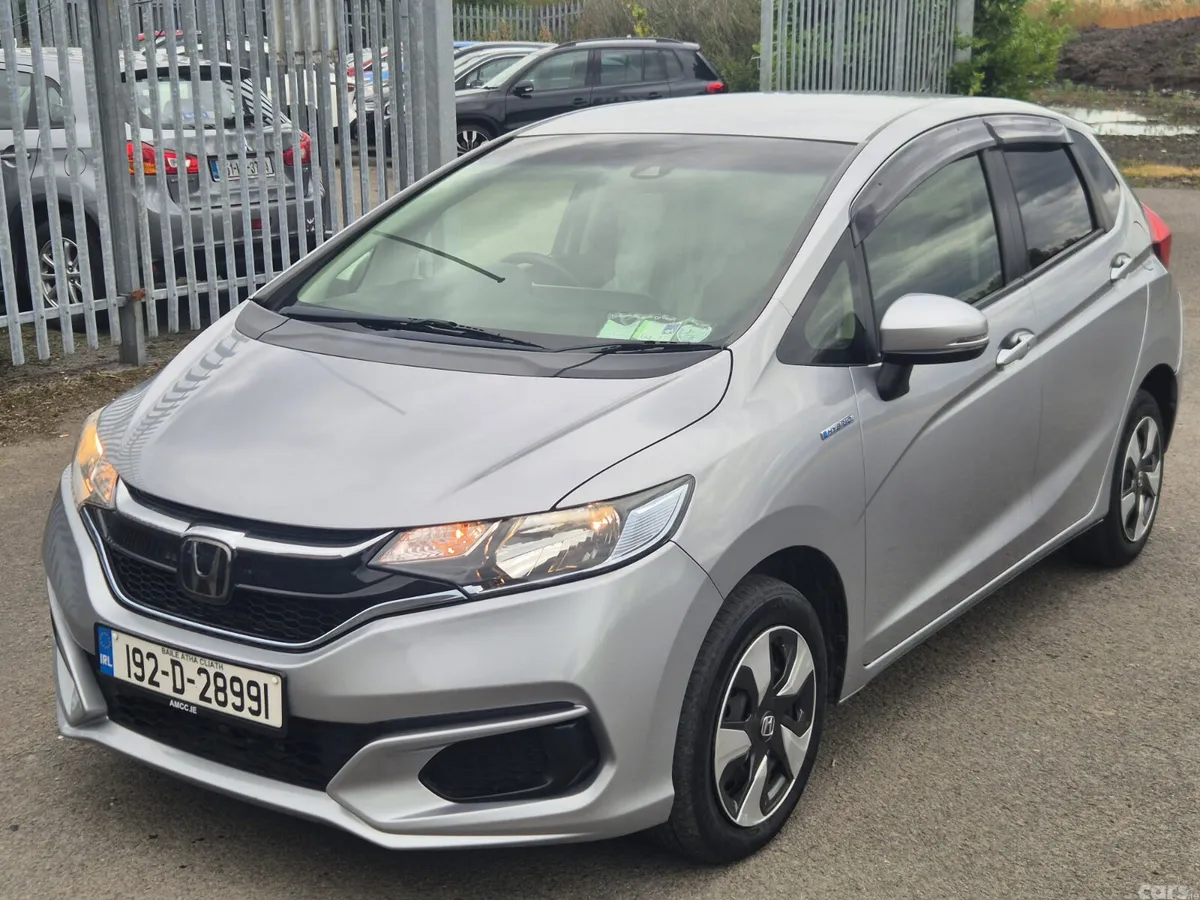 Honda Fit Hatchback, Petrol Hybrid, 2019, Silver