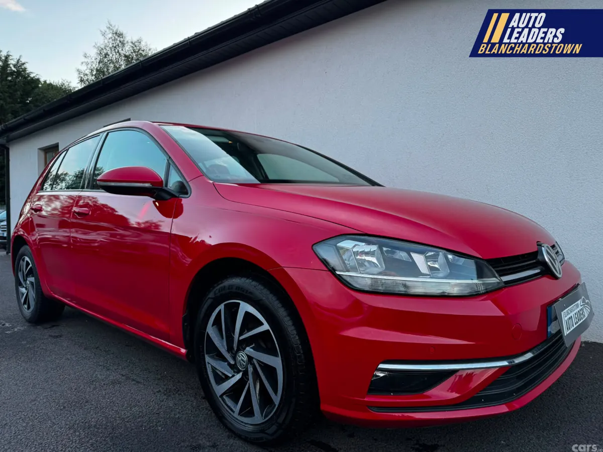 Volkswagen Golf Hatchback, Petrol, 2019, Red
