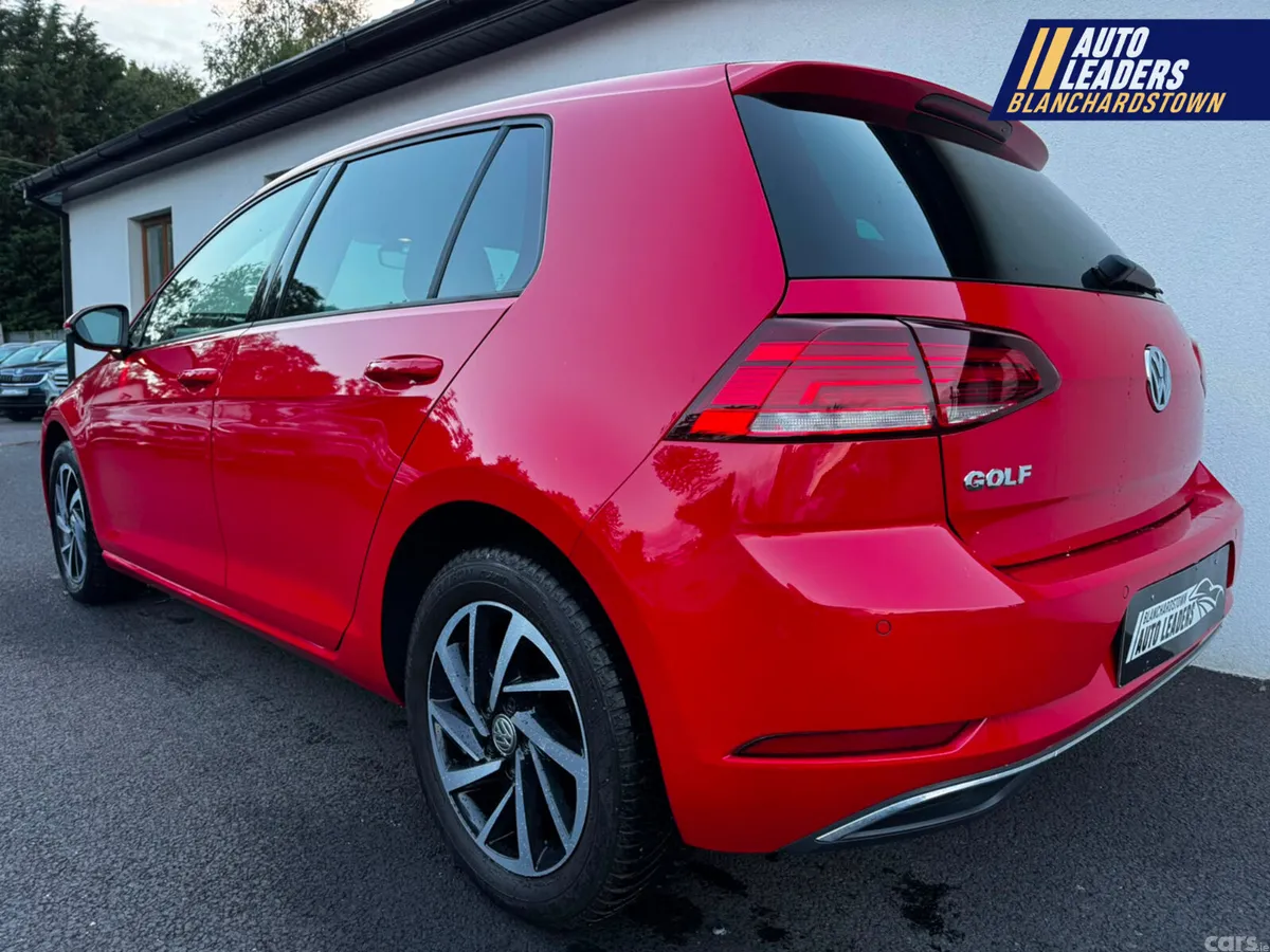 Volkswagen Golf Hatchback, Petrol, 2019, Red