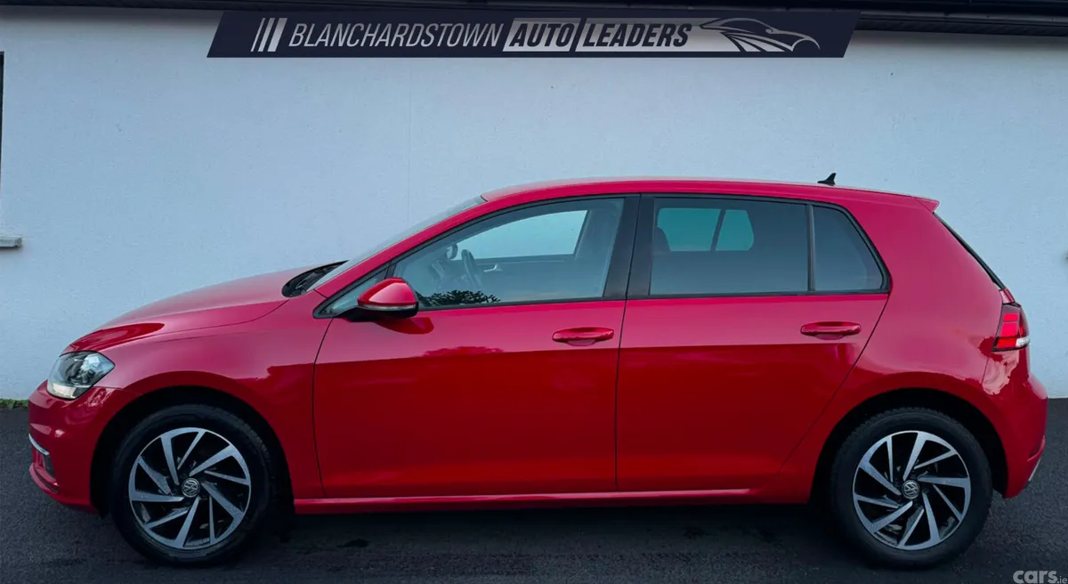 Volkswagen Golf Hatchback, Petrol, 2019, Red