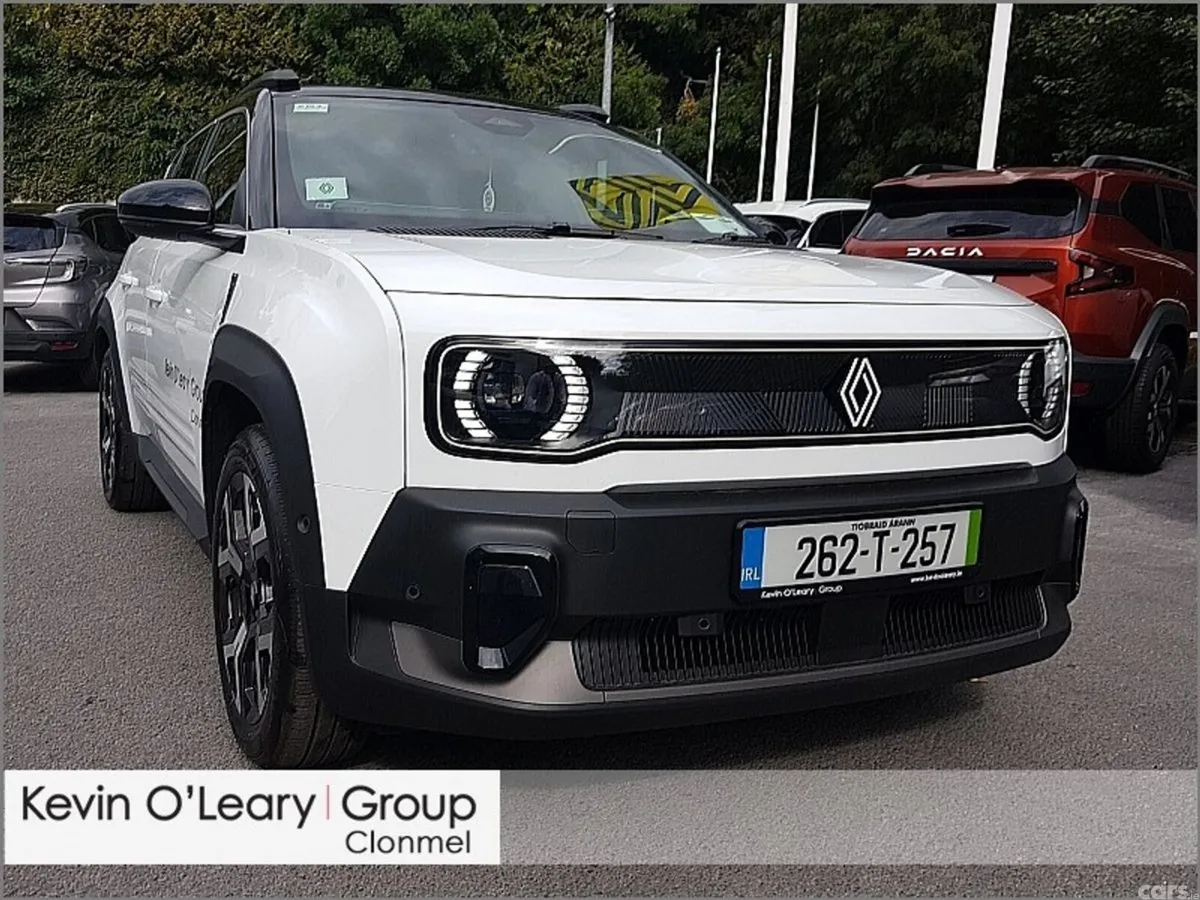 Renault 4 Hatchback, Electric, 2026, White