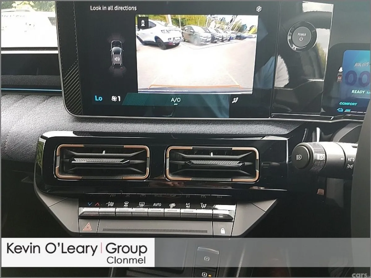 Renault 4 Hatchback, Electric, 2026, White