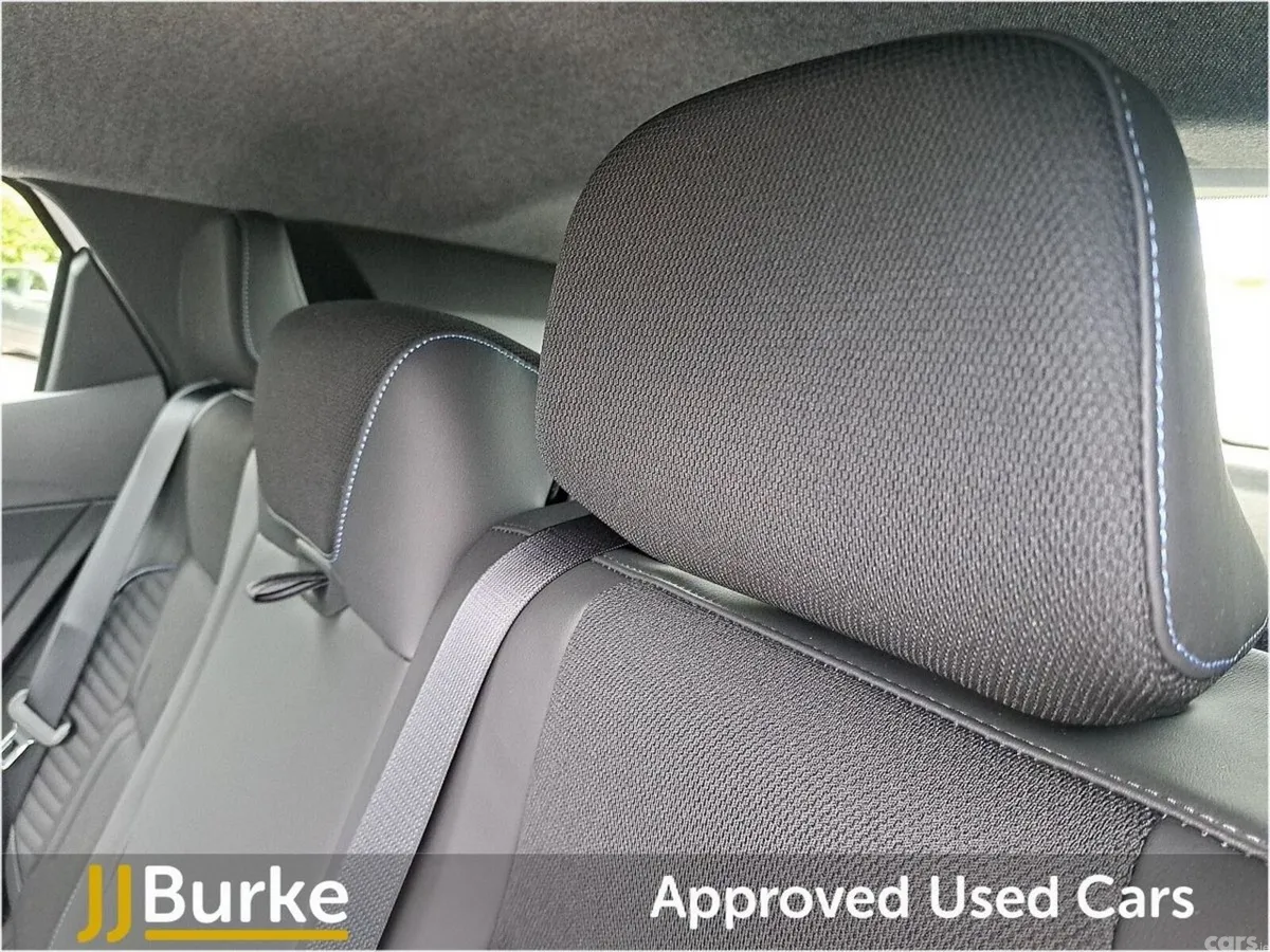 Renault Scenic MPV, Electric, 2026, White