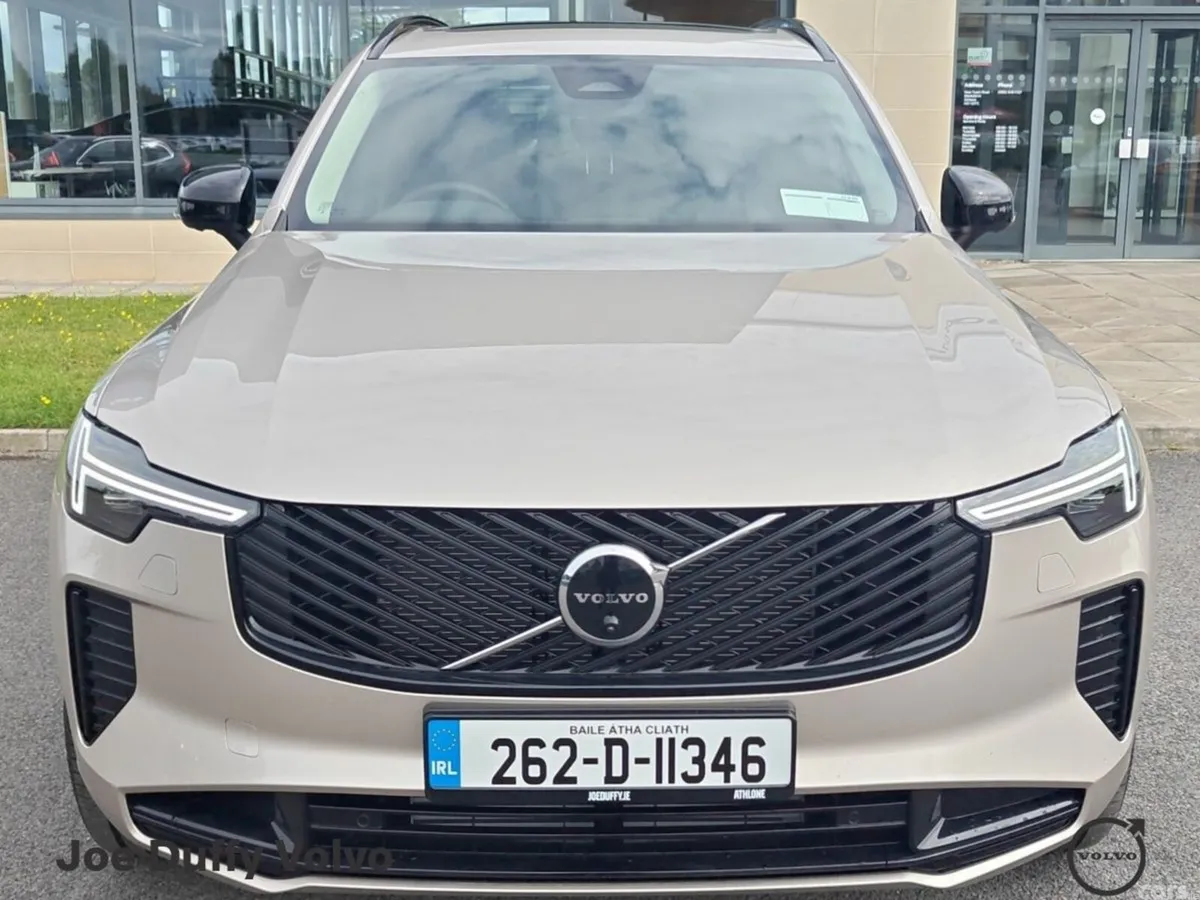 Volvo XC90 SUV, Petrol Plug-in Hybrid, 2026, Grey