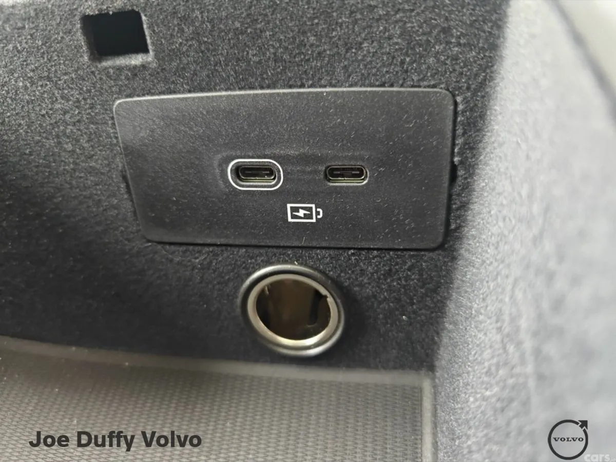 Volvo XC90 SUV, Petrol Plug-in Hybrid, 2026, Grey