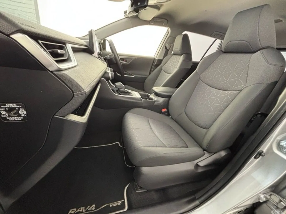 Toyota RAV4 SUV, Petrol Hybrid, 2022, Grey