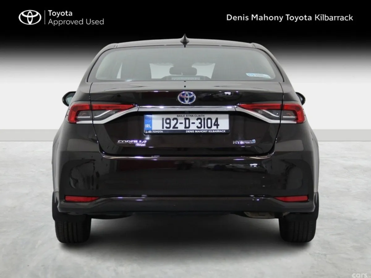 Toyota Corolla Saloon, Petrol Hybrid, 2019, Brown