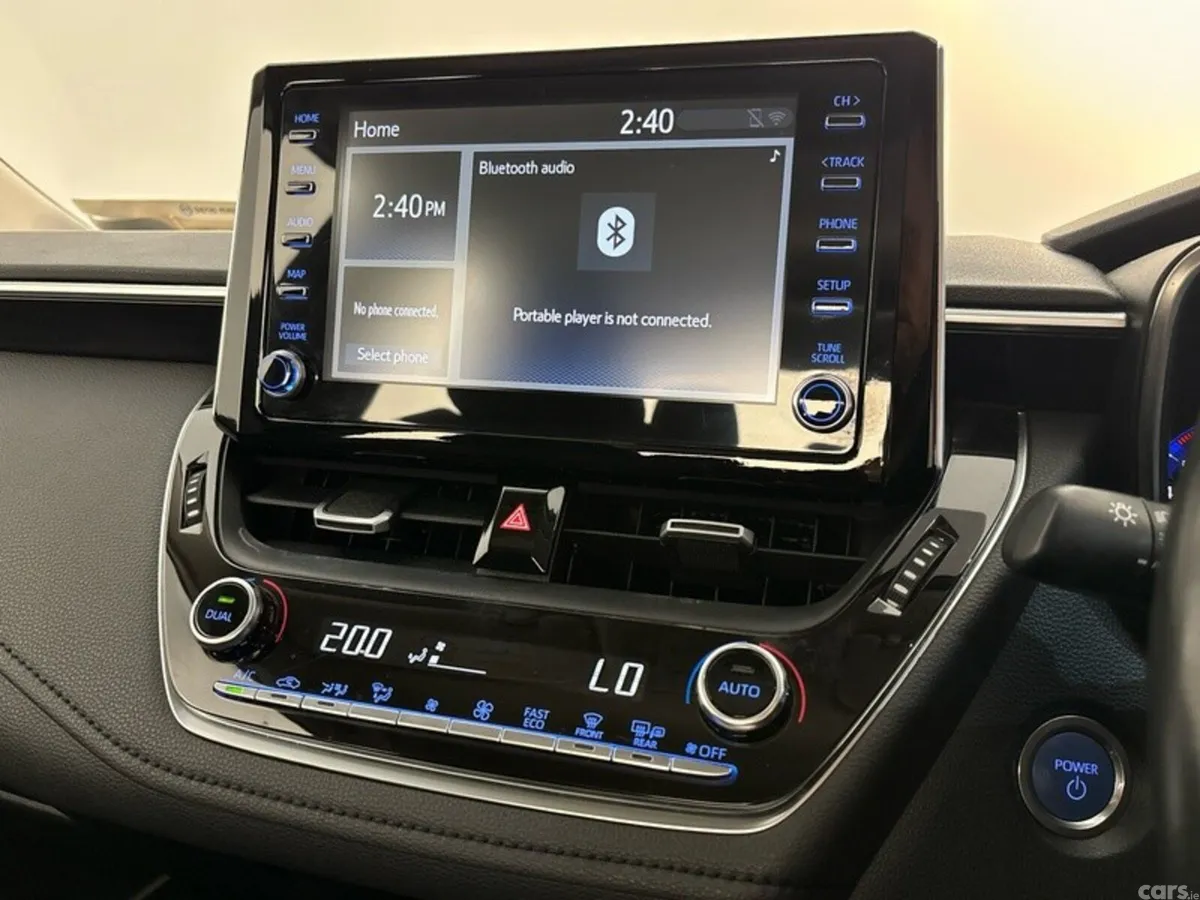 Toyota Corolla Saloon, Petrol Hybrid, 2019, Brown