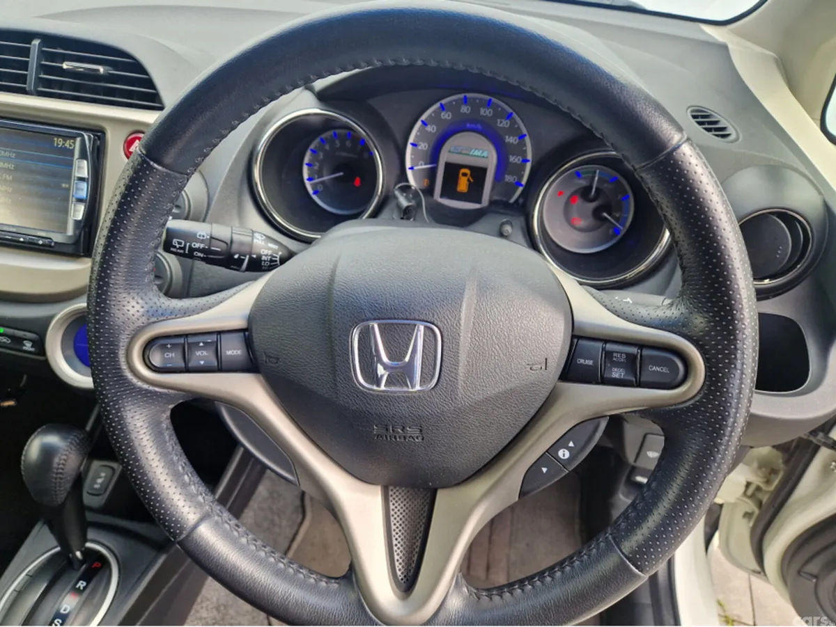 Honda Fit Hatchback, Petrol Hybrid, 2013, White