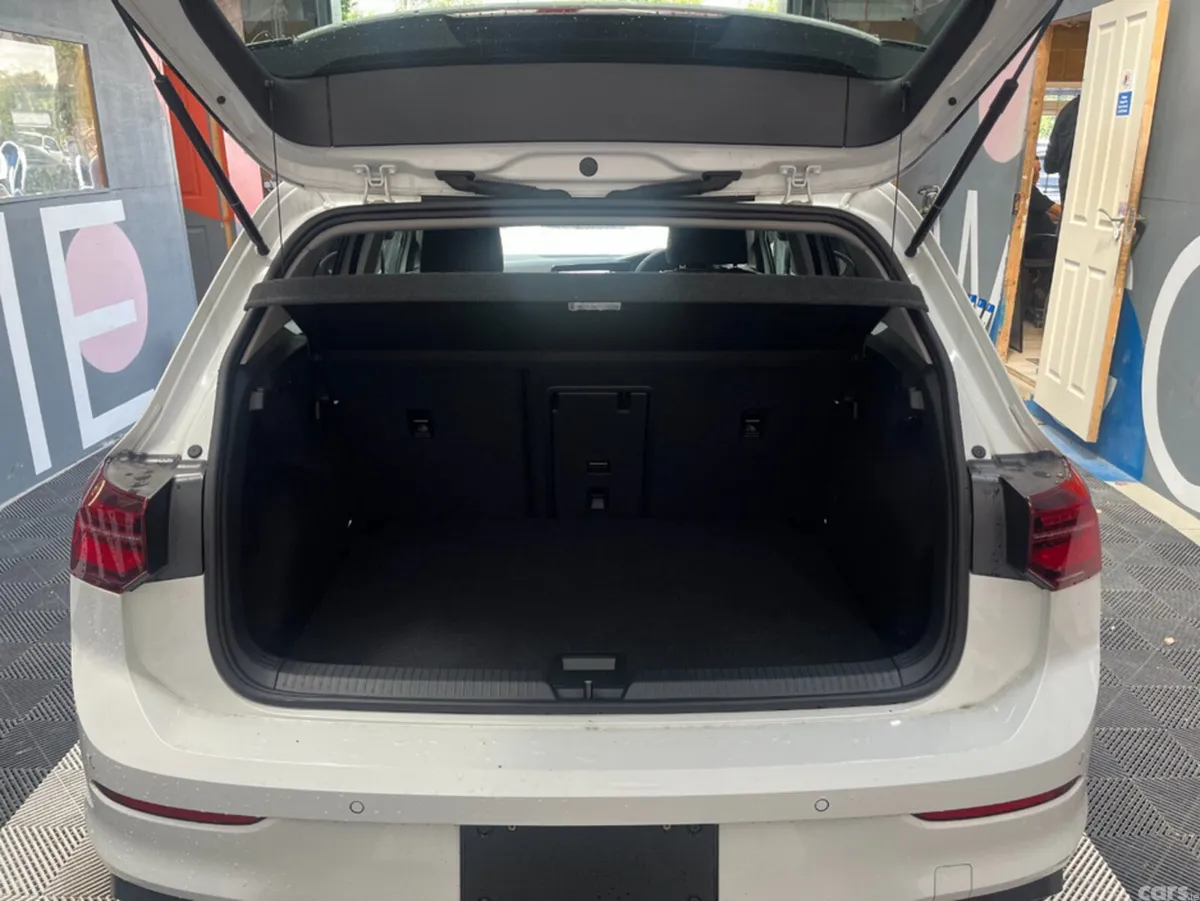 Volkswagen Golf Hatchback, Petrol, 2023, White