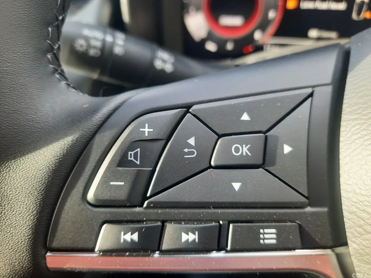 Nissan Juke MPV, Petrol, 2026, Red