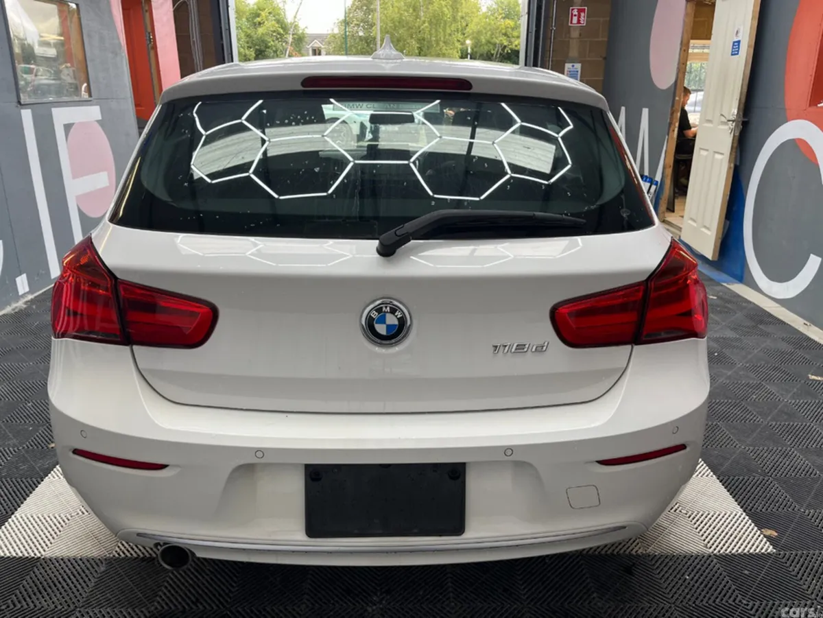 BMW 1-Series Hatchback, Diesel, 2017, White